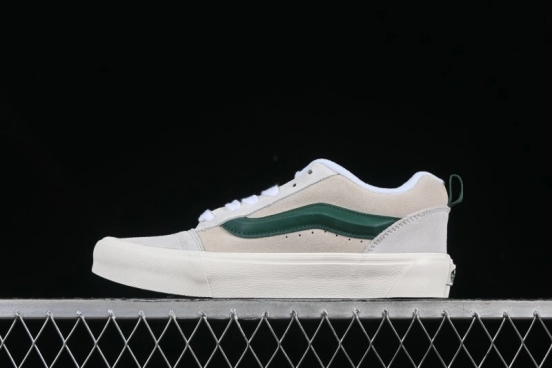 Vans Knu Skool Low-Top Retro Chunky Sneakers - VN009QCBDS