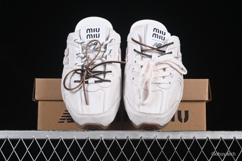 Miu Miu x New Balance 530 Deconstructed Low-Top Retro Sneakers with Dual Lace Design - AJD4