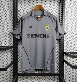 Retro 05/06 Real Madrid Third Grey Jersey